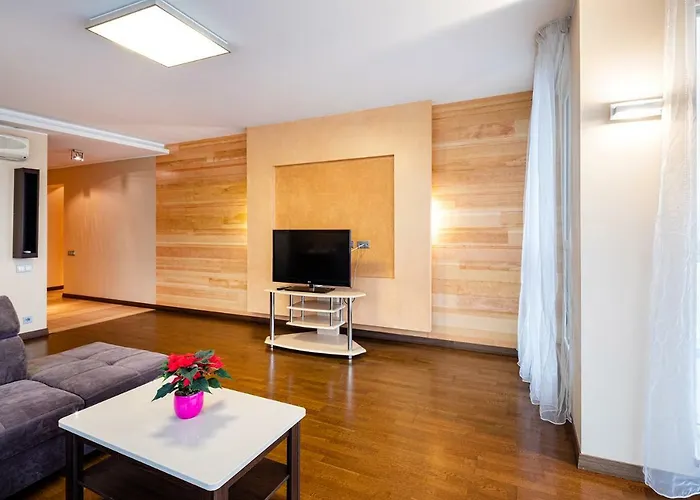 Old Riga Central Family Apartment